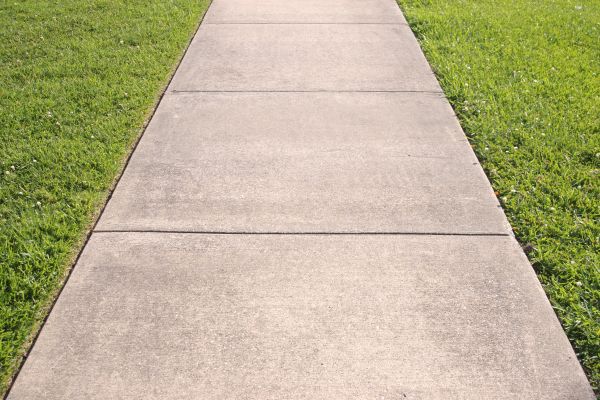 Cement Sidewalk Replacement in Manchester