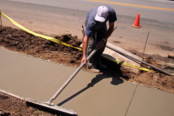 Cost of Sidewalk Building in Manchester