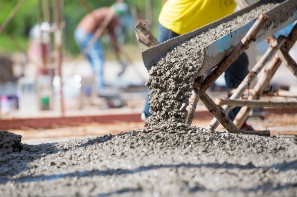 Backyard Concrete Pouring in Manchester